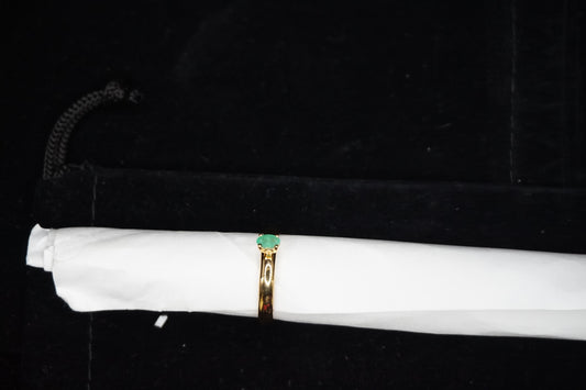 Brazilian Emerald gold ring size 9